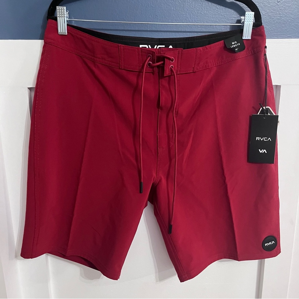 RVCA Men's Dobby Stretch 19" Boardshorts Color Car (Red) Size 33 NWT